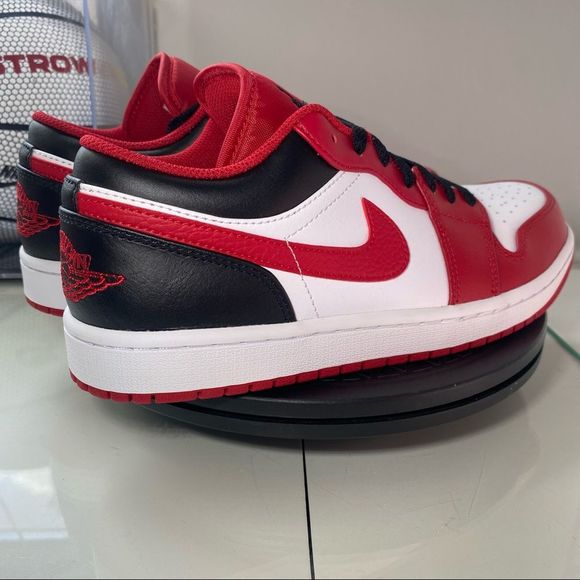🆕 Air Jordan 1 Low 'Reverse Black Toe' - Picture 4 of 12